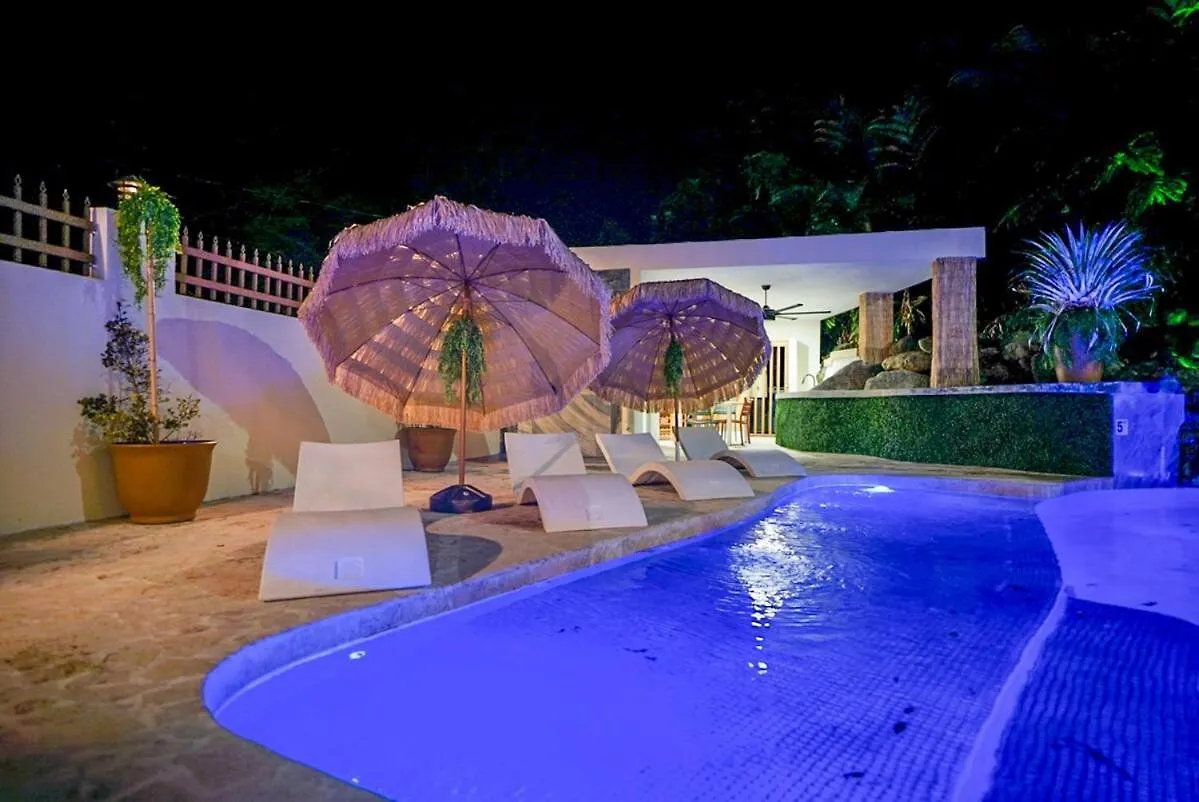 Villa Bali Entire Private Villa 5R 6Br & Pool  Río Grande